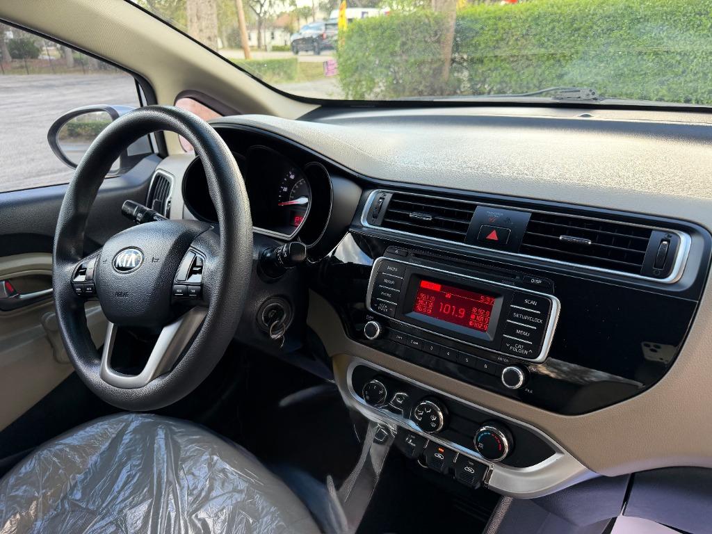 2016 Kia Rio - $5,999