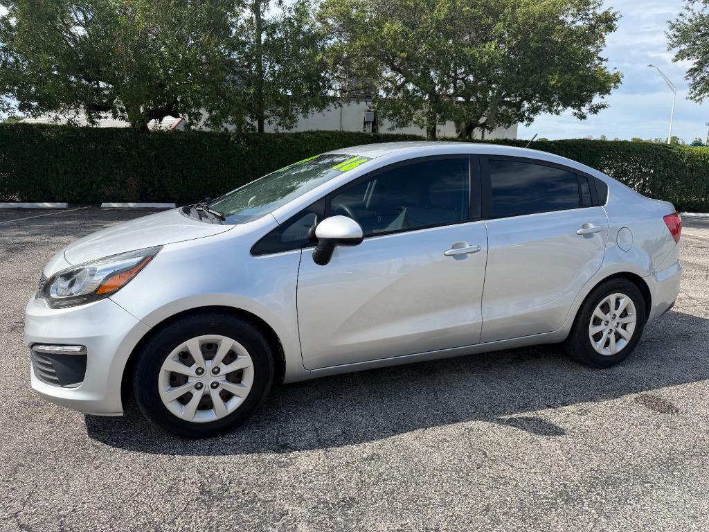 2016 Kia Rio - $5,999