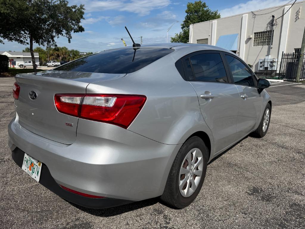 2016 Kia Rio - $5,999