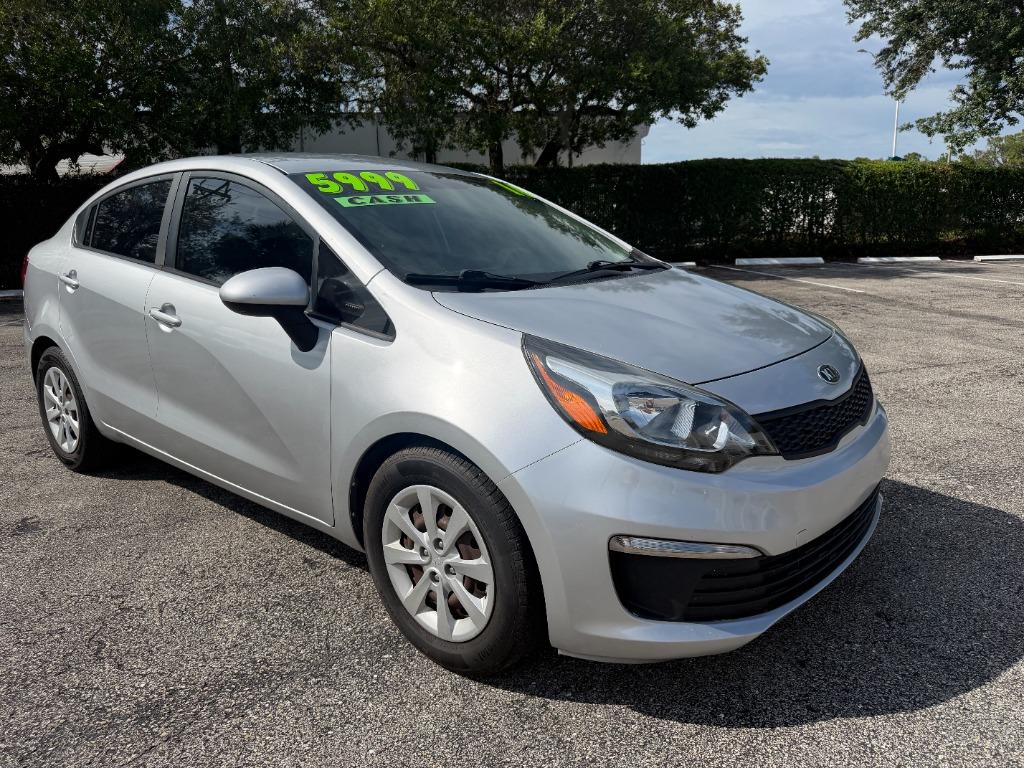 2016 Kia Rio - $5,999