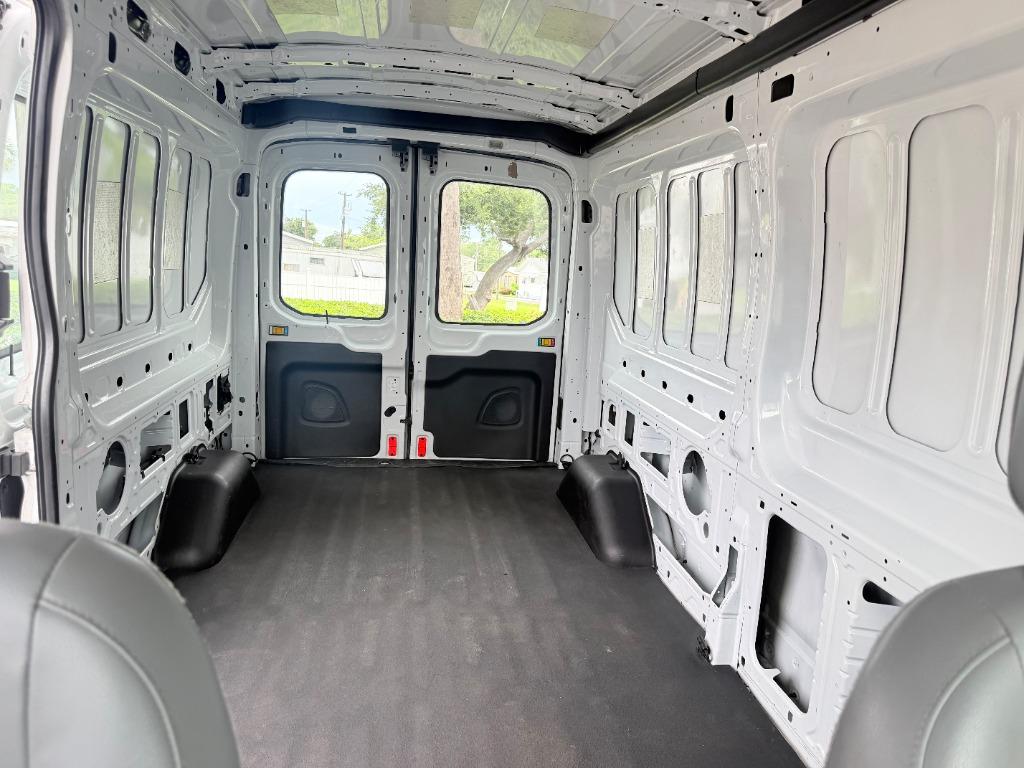 2015 Ford Transit - $15,000