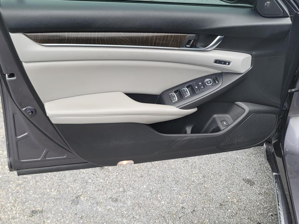 2019 Honda Accord EX-L photo