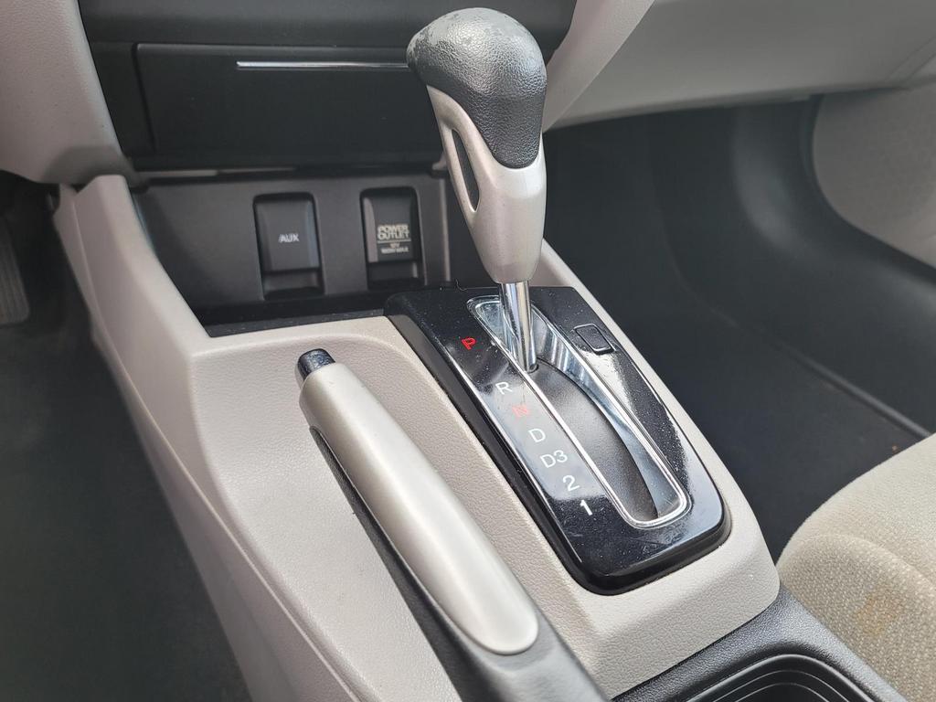 2013 Honda Civic LX photo