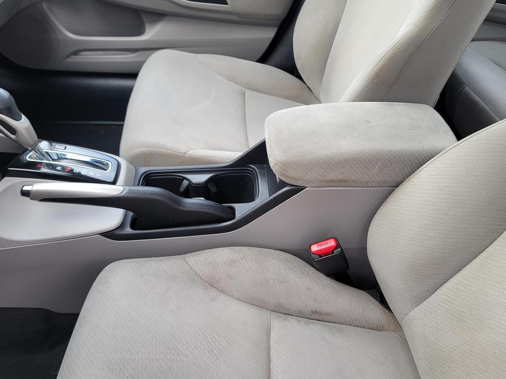 2013 Honda Civic LX photo