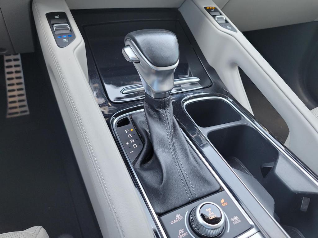 2020 Kia Telluride SX photo