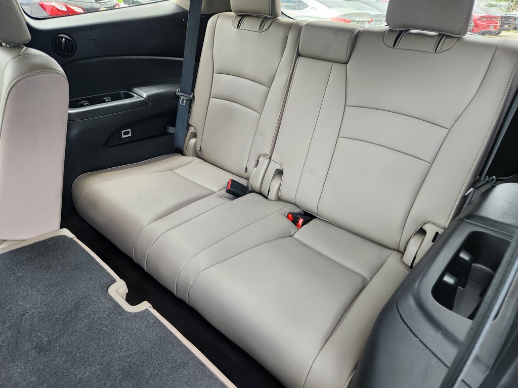 2017 Honda Pilot - $13,995