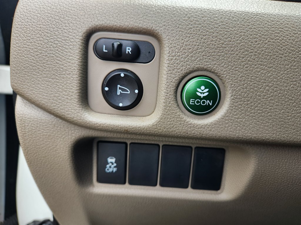 2017 Honda Pilot - $13,995