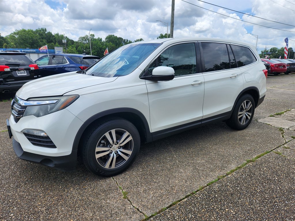 2017 Honda Pilot - $13,995