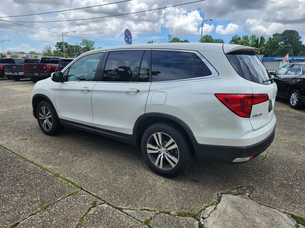 2017 Honda Pilot - $13,995
