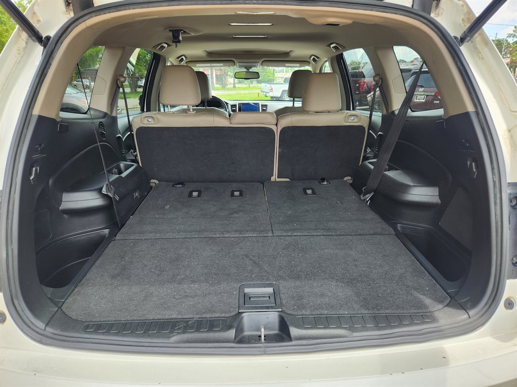 2017 Honda Pilot - $13,995