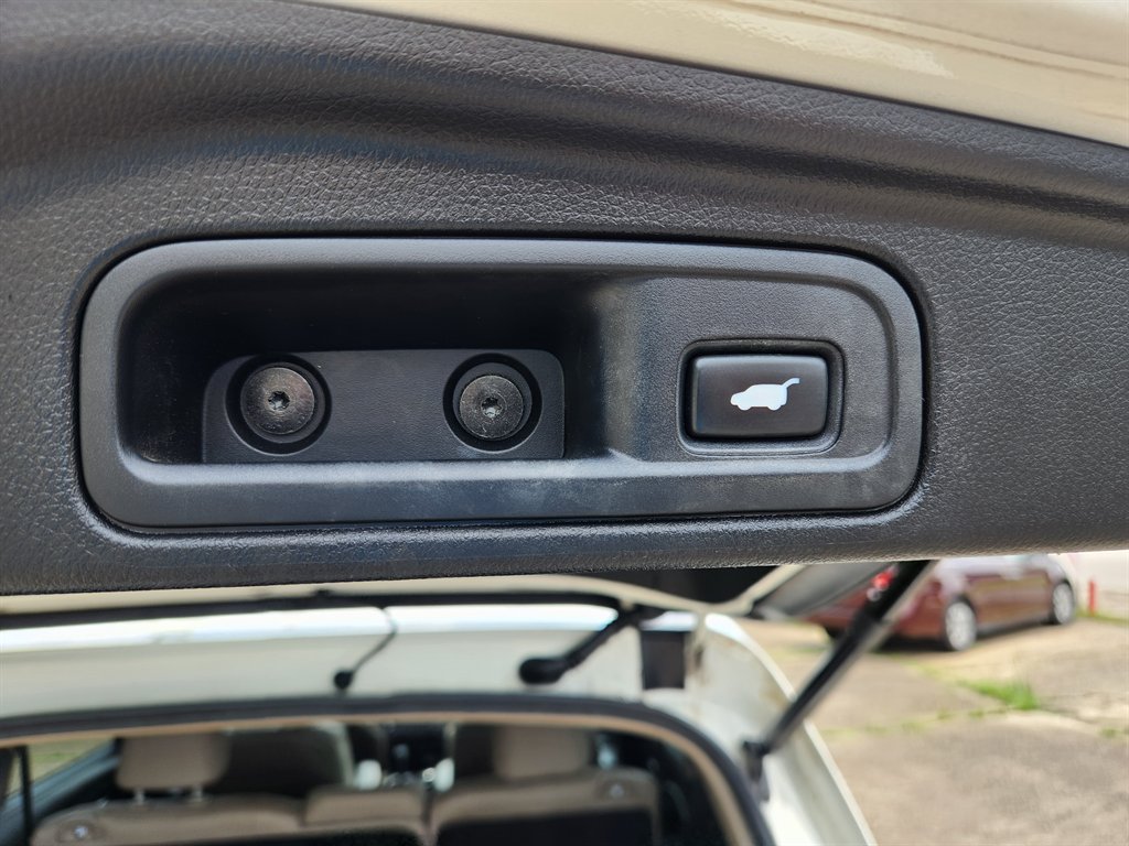 2017 Honda Pilot - $13,995