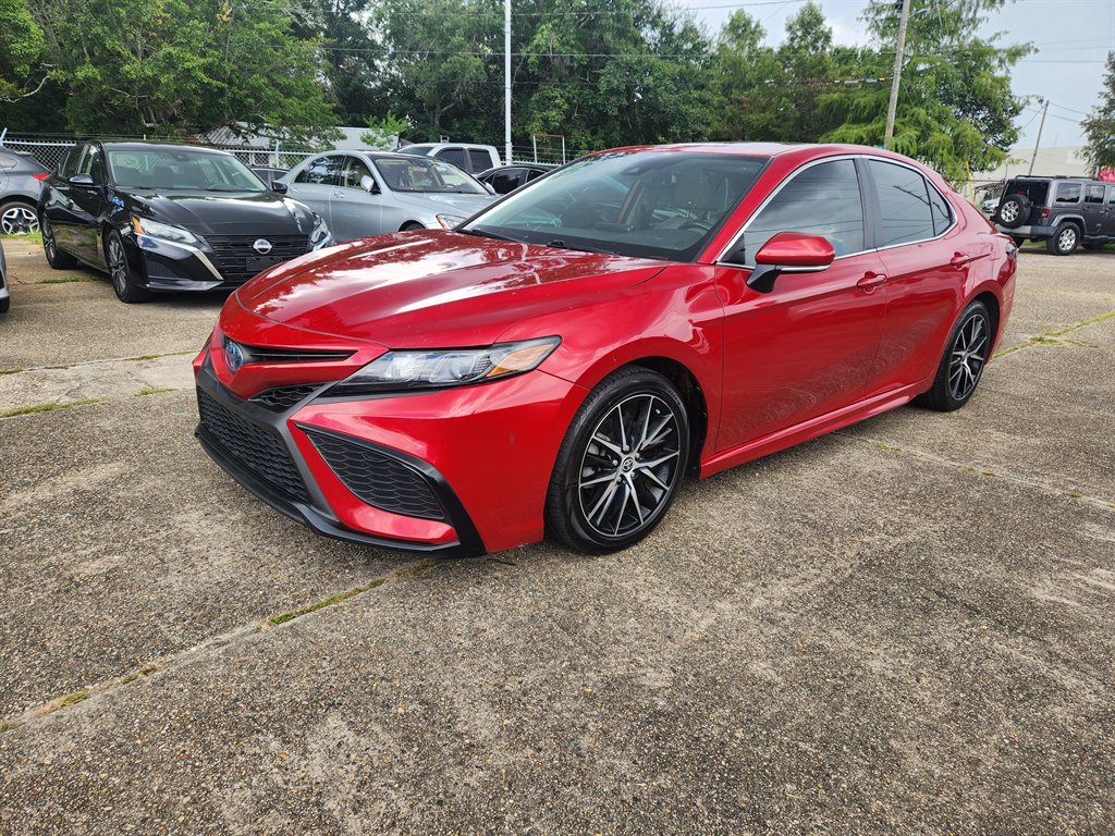 2022 Toyota Camry - $19,995