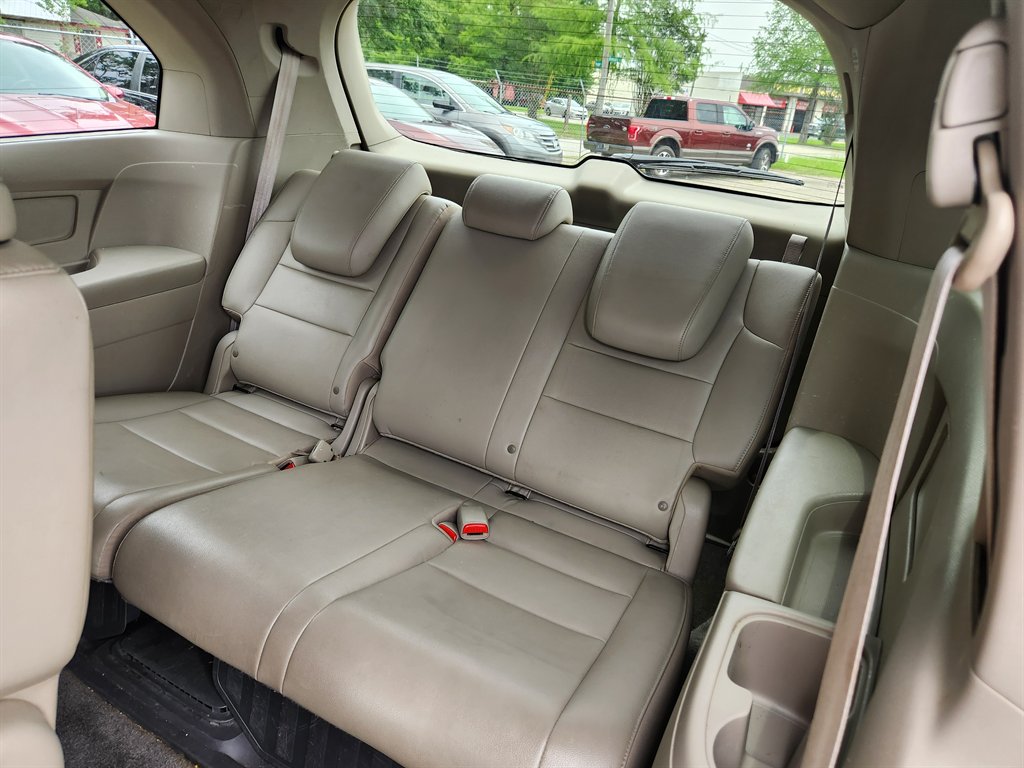 2014 Honda Odyssey - $10,800