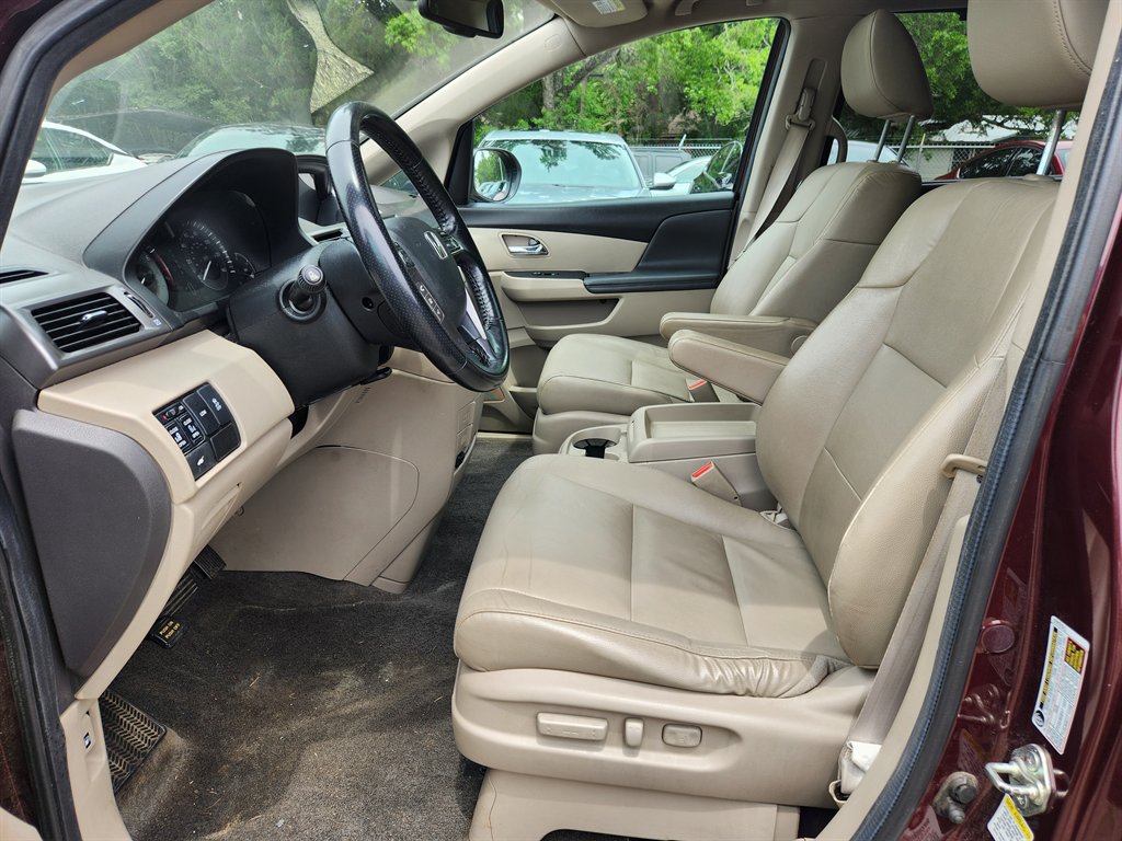 2014 Honda Odyssey - $10,800