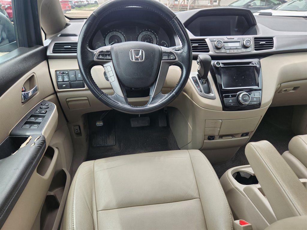 2014 Honda Odyssey - $10,800