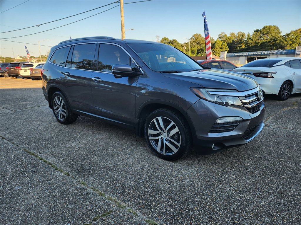 2017 Honda Pilot - $16,995