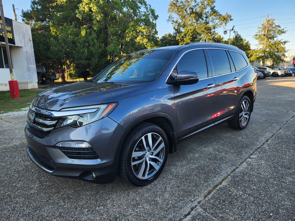 2017 Honda Pilot - $16,995
