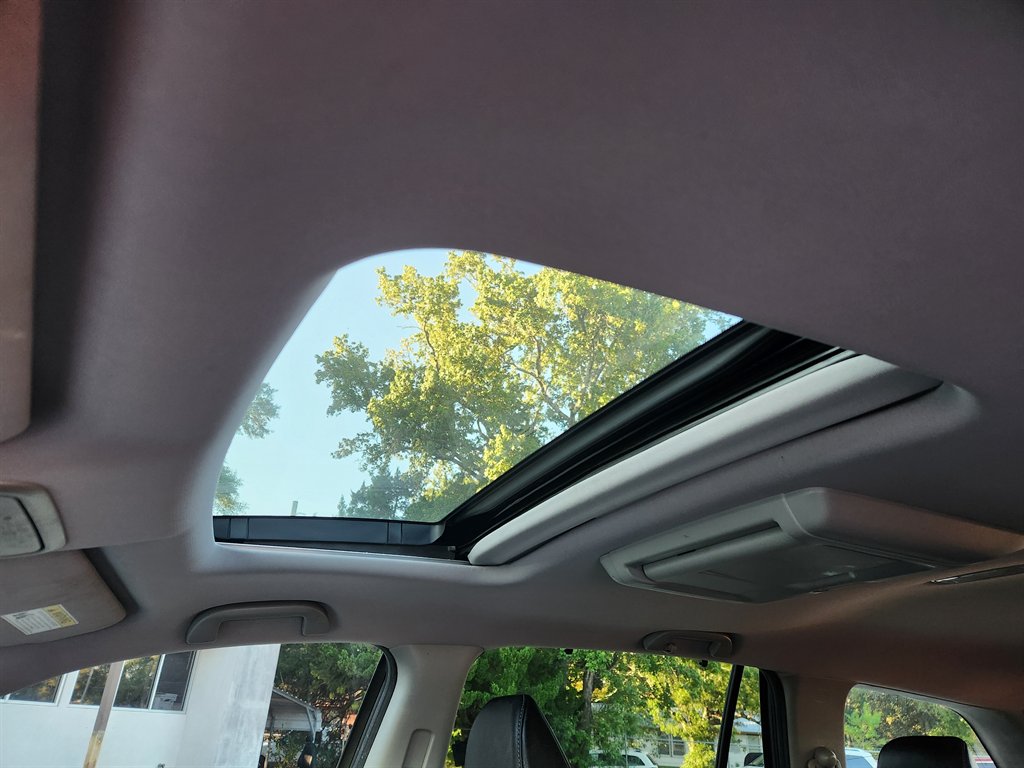 2017 Honda Pilot - $16,995