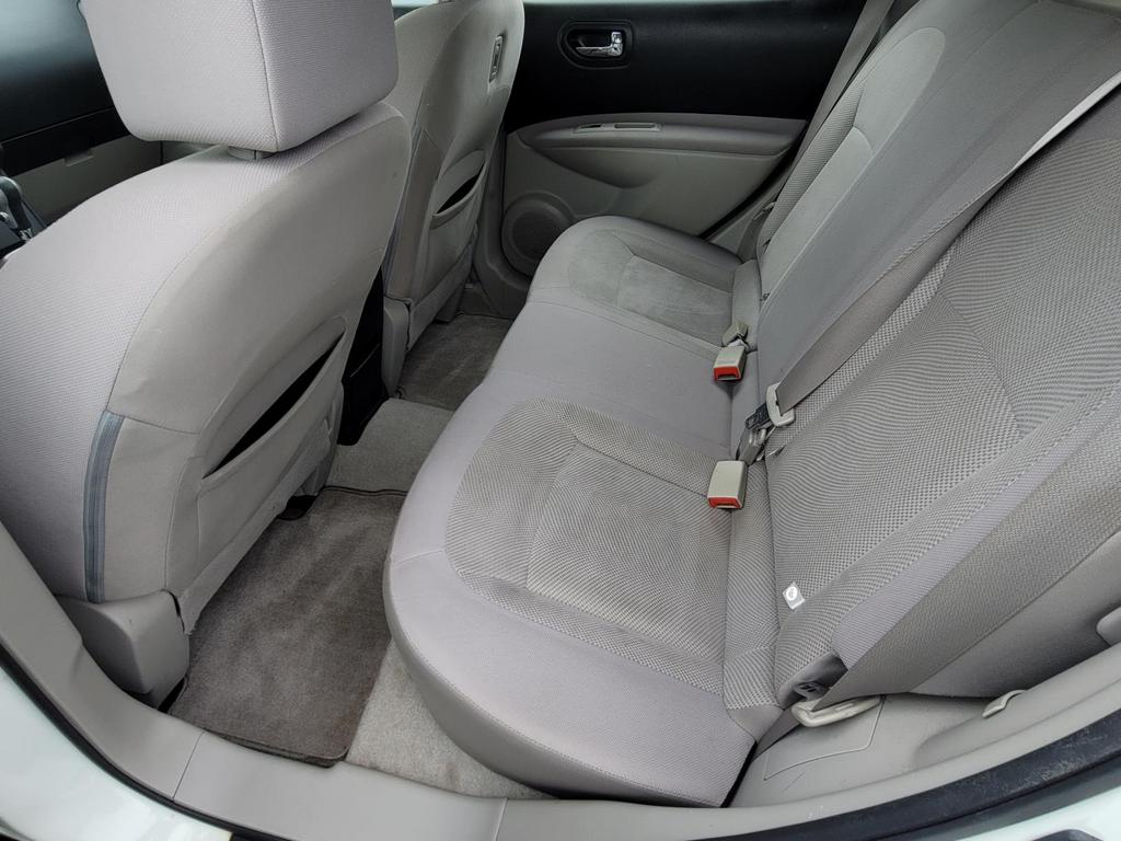2014 Nissan Rogue Select S photo