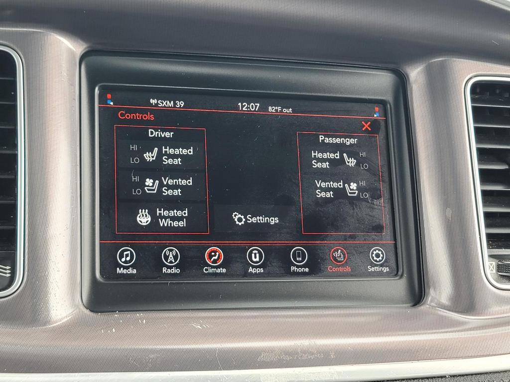 2020 Dodge Charger SXT photo