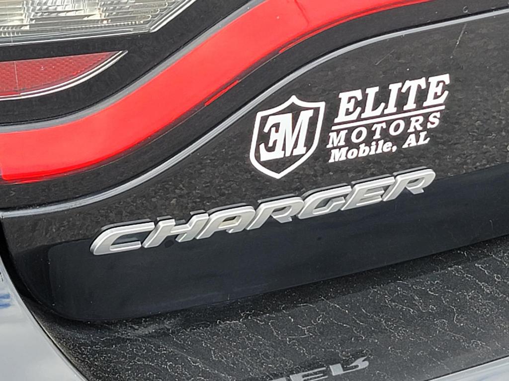 2020 Dodge Charger SXT photo