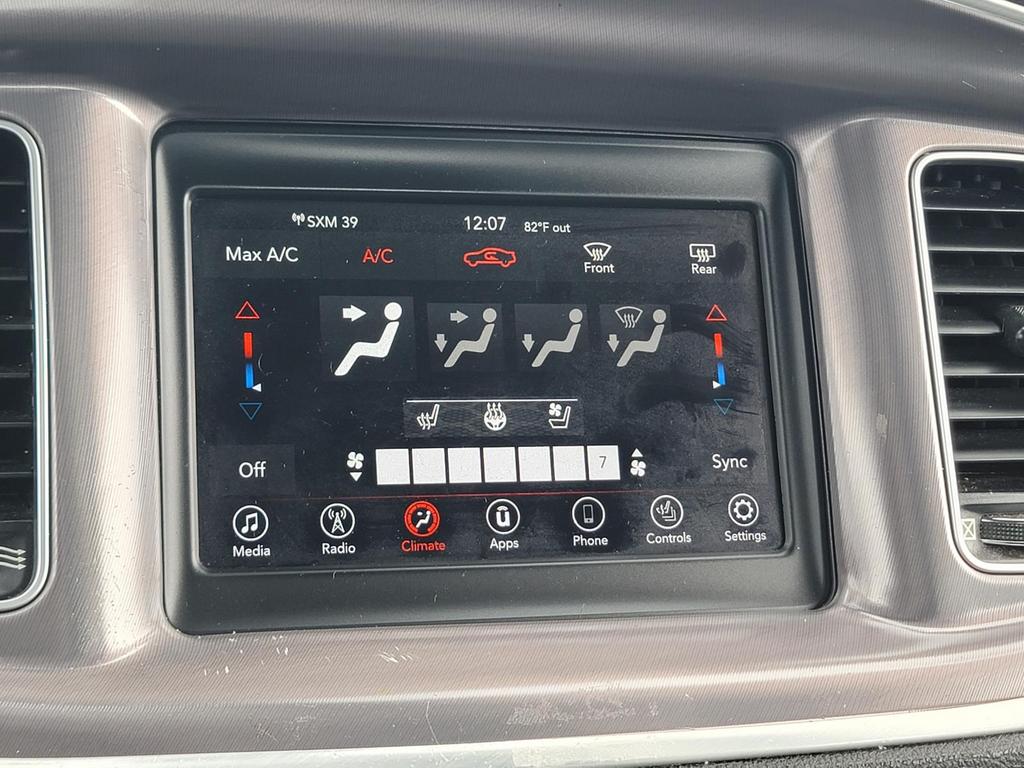 2020 Dodge Charger SXT photo