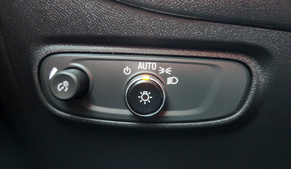 2023 Chevrolet Equinox - $16,995