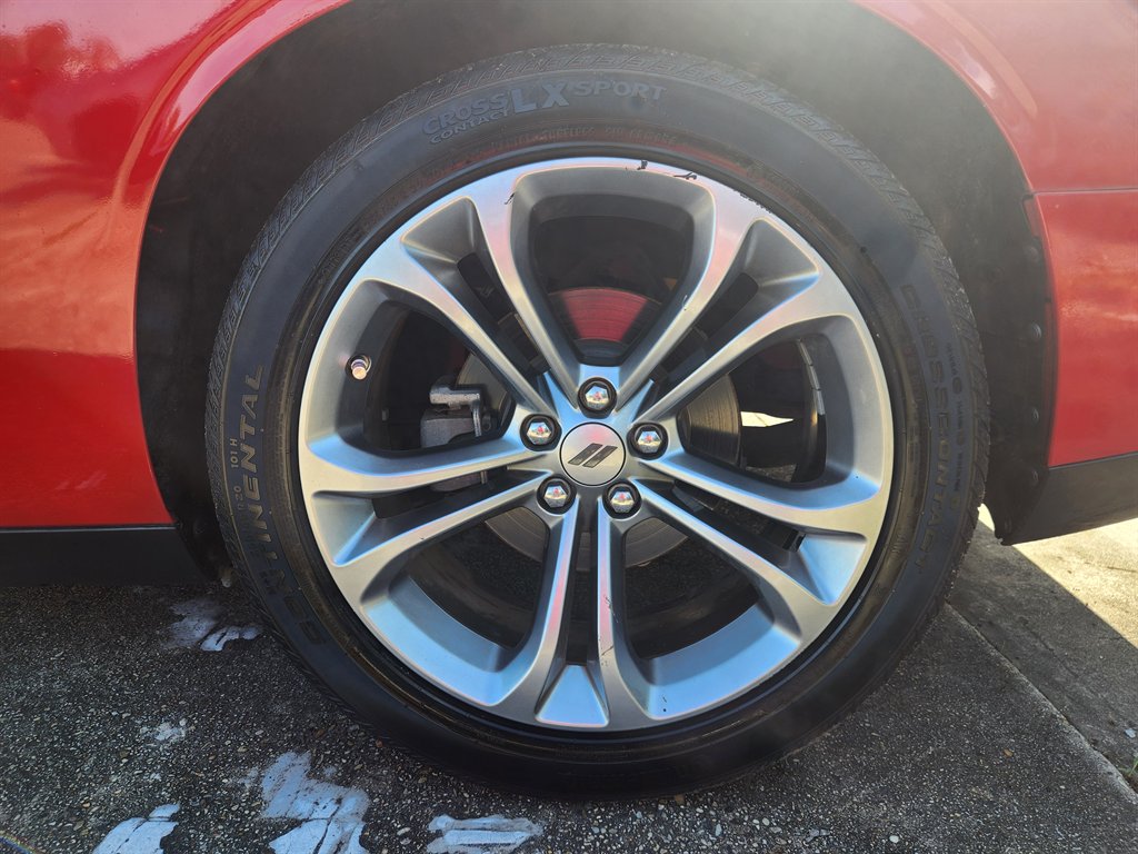 2022 Dodge Challenger - $29,500