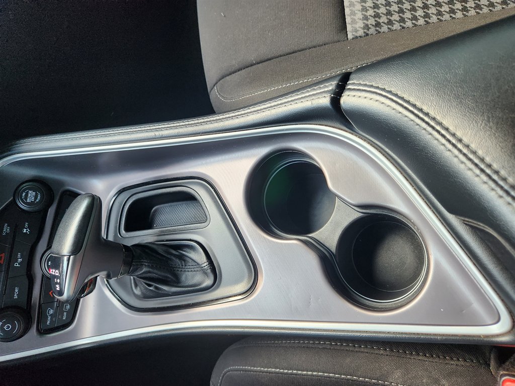 2022 Dodge Challenger - $29,500