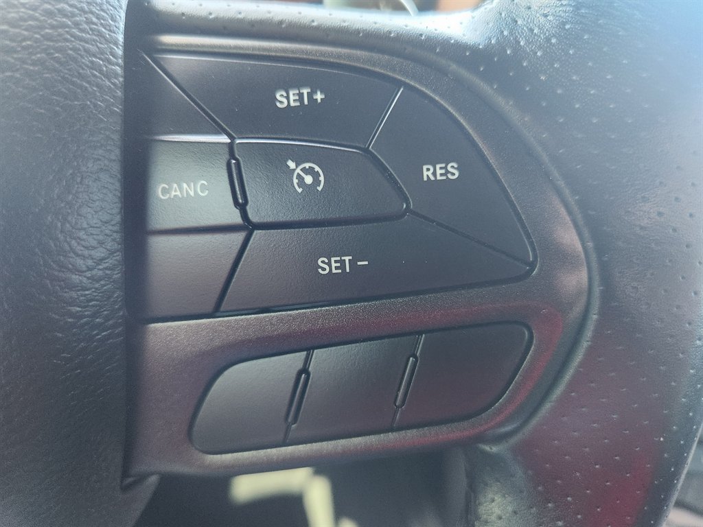 2022 Dodge Challenger - $29,500