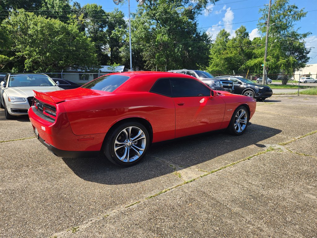 2022 Dodge Challenger - $29,500