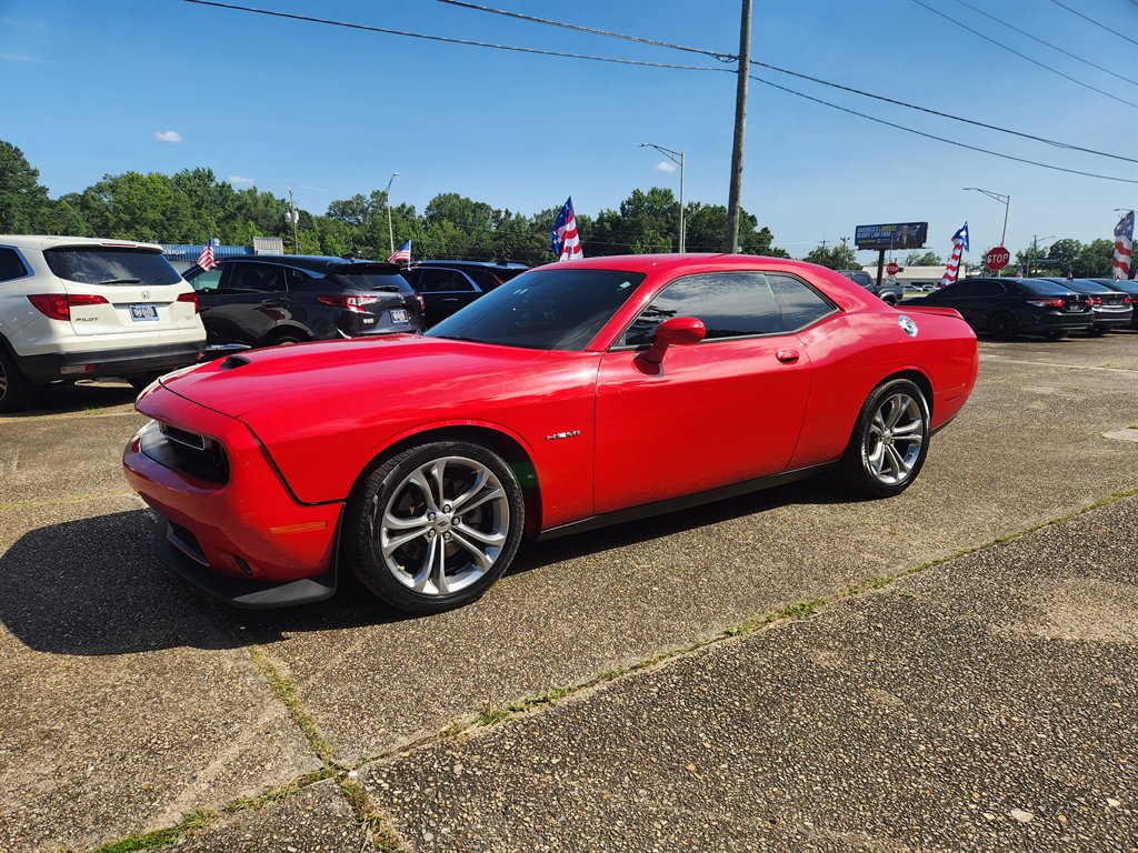 2022 Dodge Challenger - $29,500