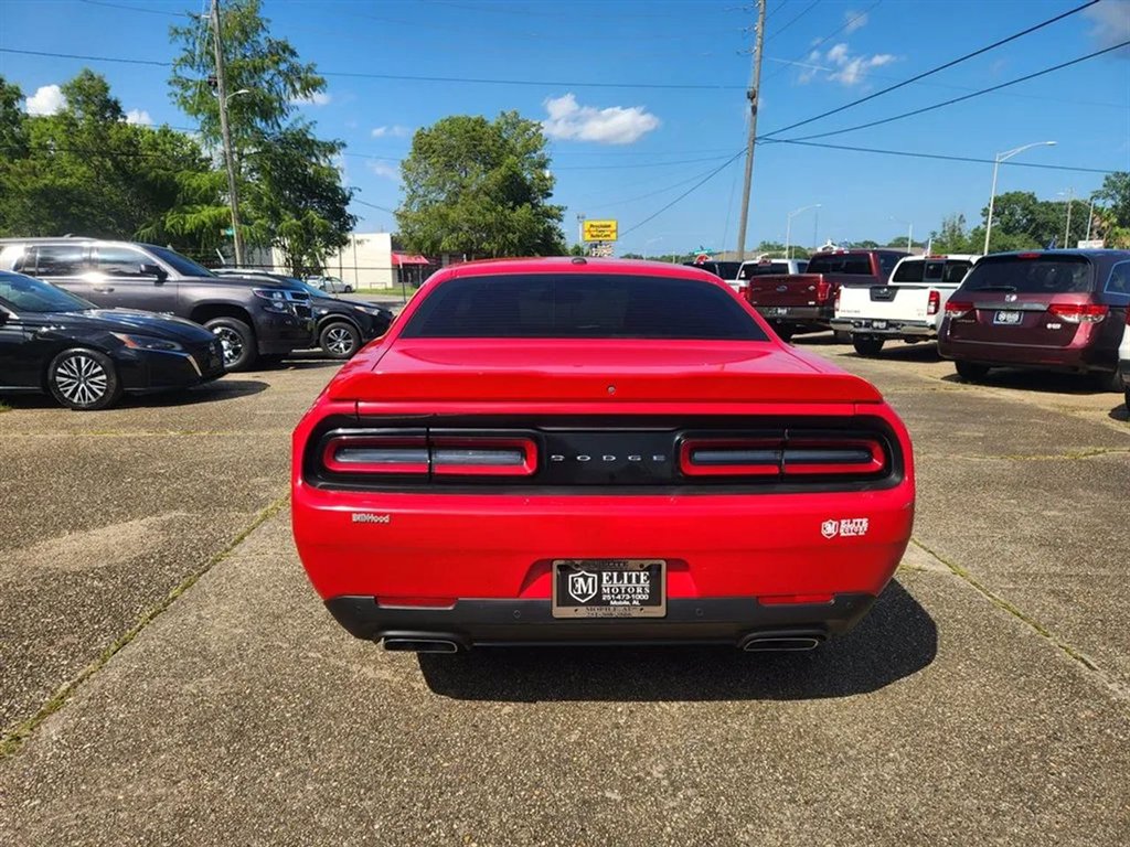 2022 Dodge Challenger - $29,500