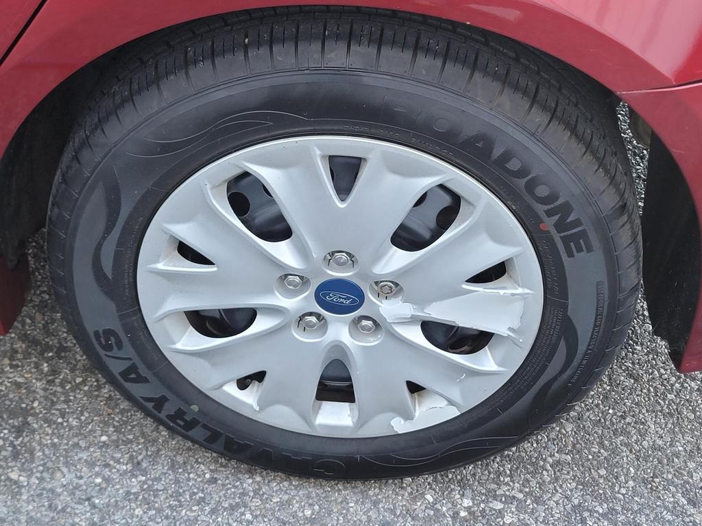 2019 Ford Fusion S photo