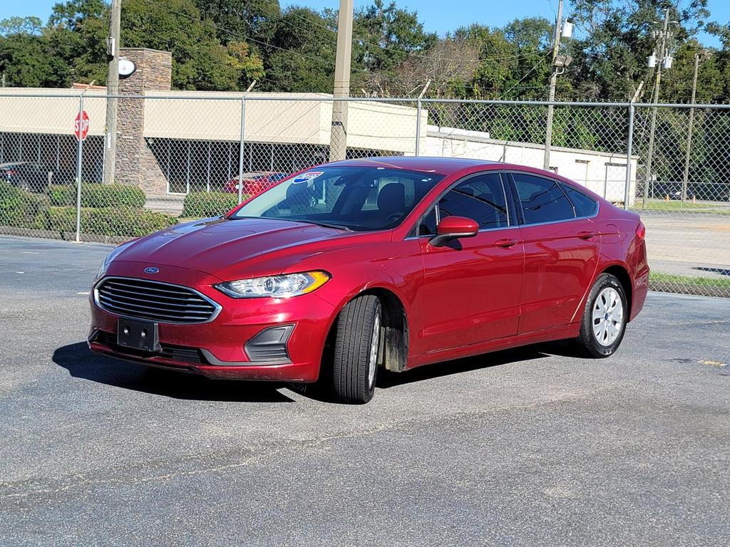 2019 Ford Fusion S photo