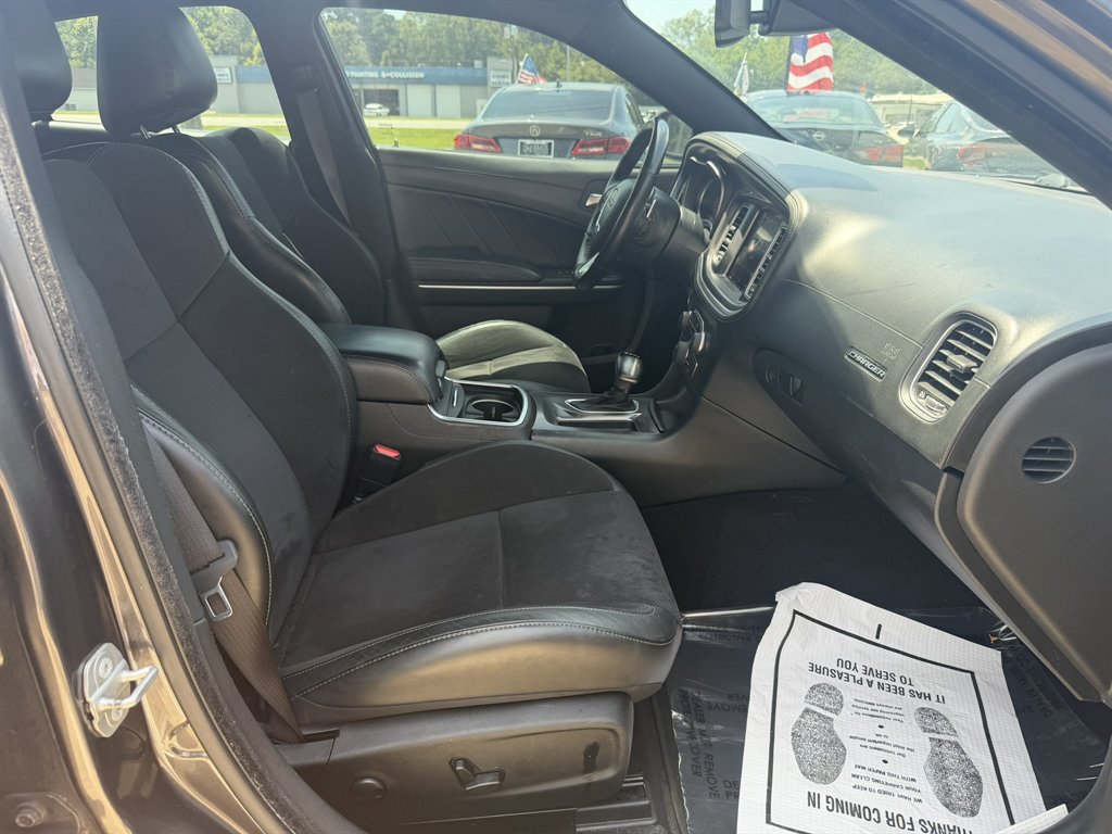 2022 Dodge Charger - $28,500