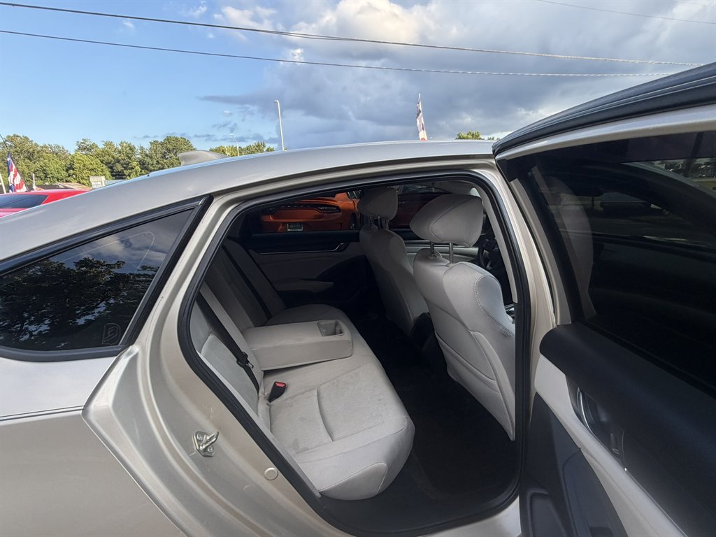 2019 Honda Accord - $13,995