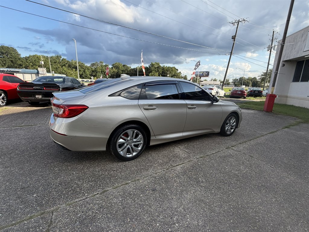 2019 Honda Accord - $13,995