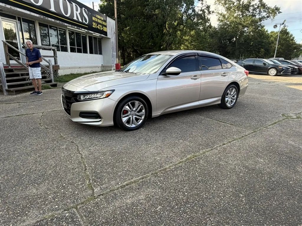2019 Honda Accord - $13,995