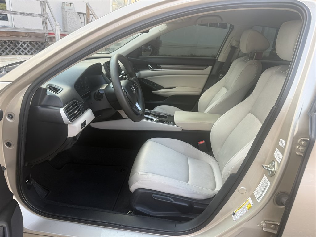 2019 Honda Accord - $13,995