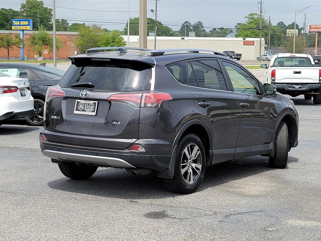 2018 Toyota RAV4 XLE photo