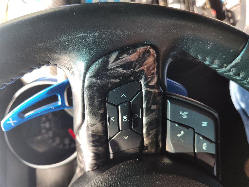 2020 Ford Mustang - $27,995