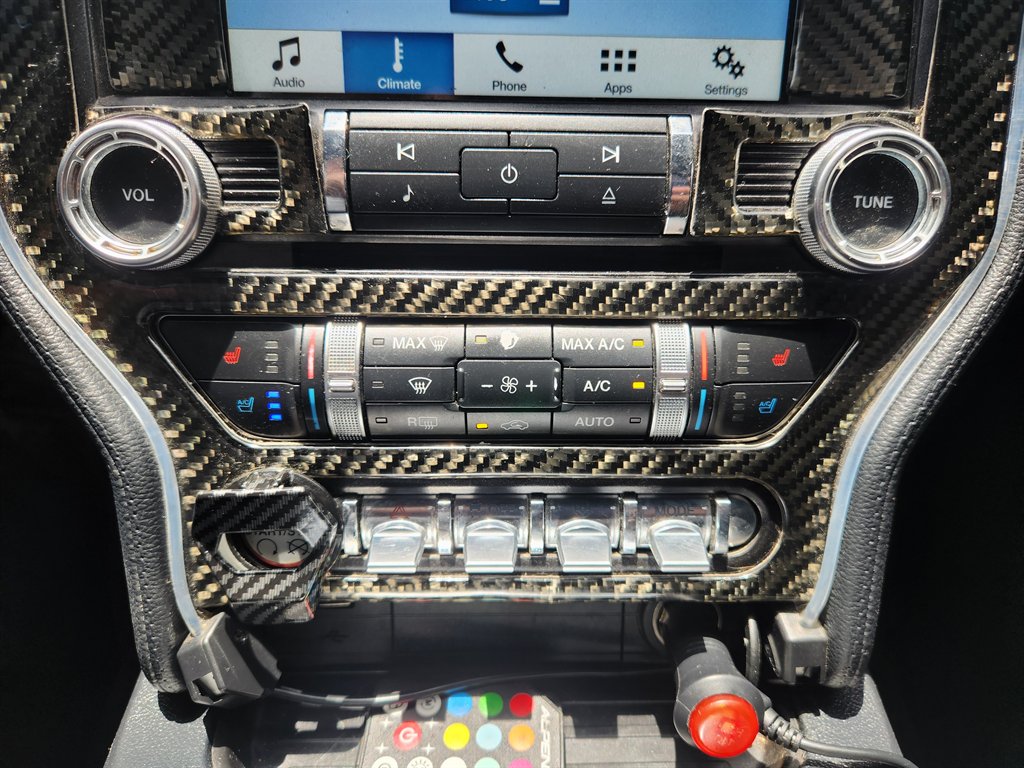 2020 Ford Mustang - $27,995