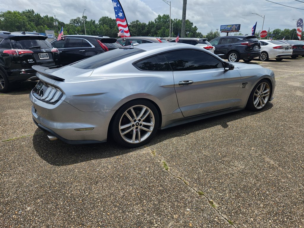 2020 Ford Mustang - $27,995