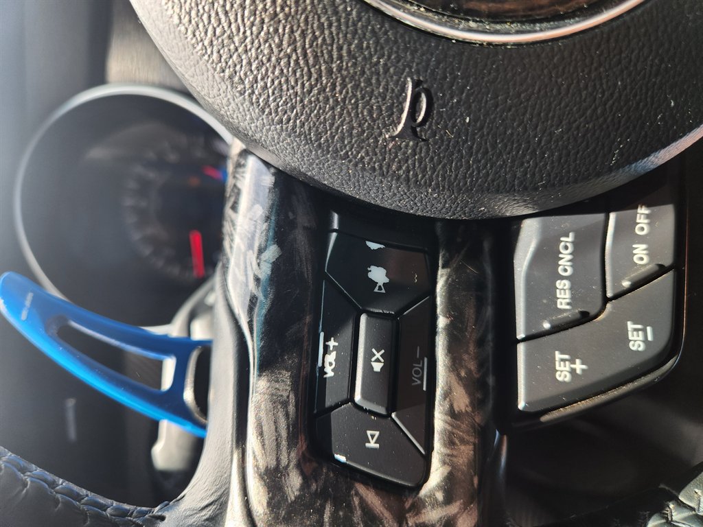2020 Ford Mustang - $27,995
