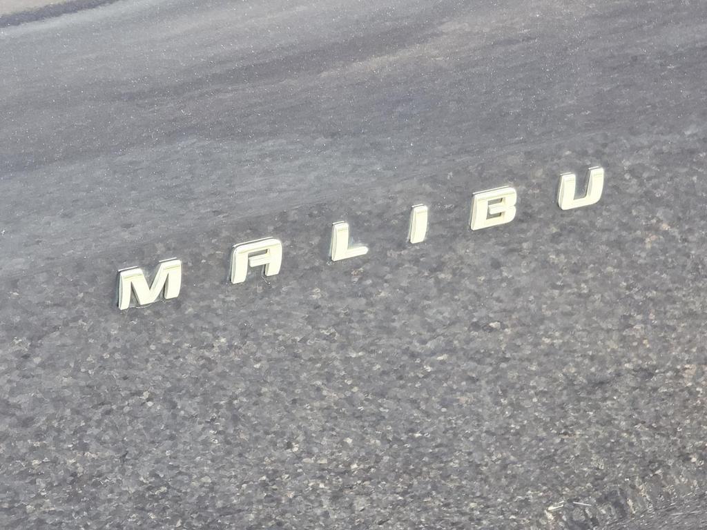 2018 Chevrolet Malibu LS photo