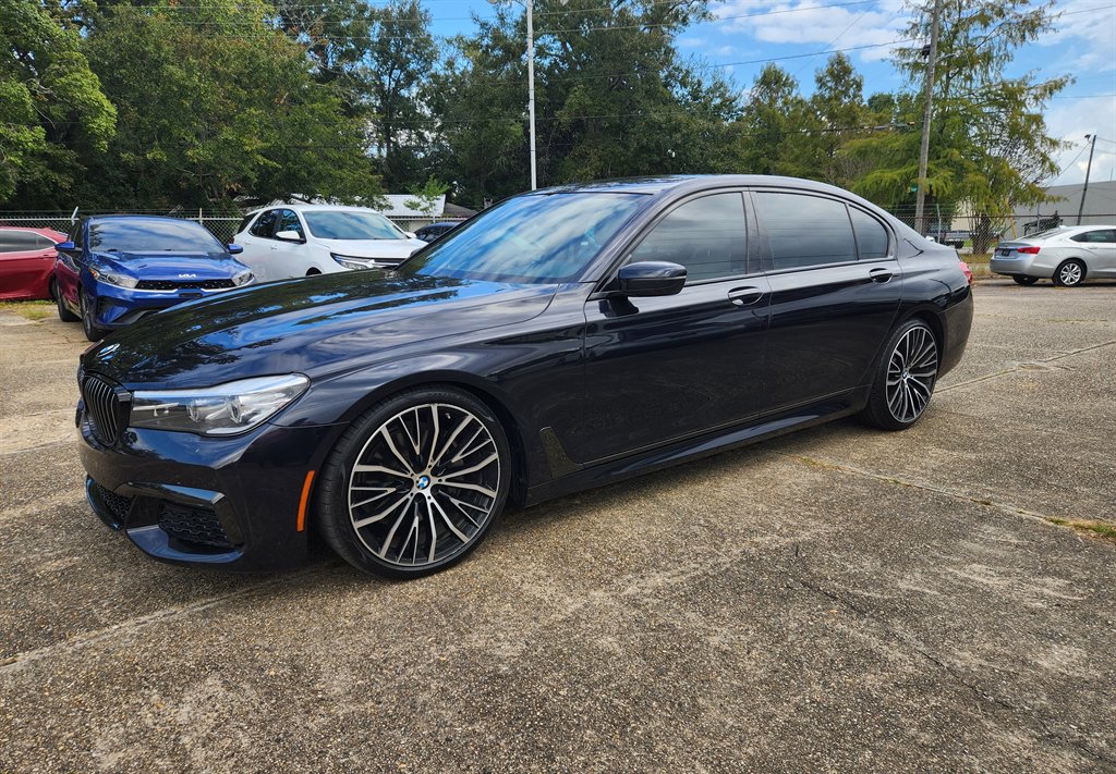 2019 BMW 740i - $24,995