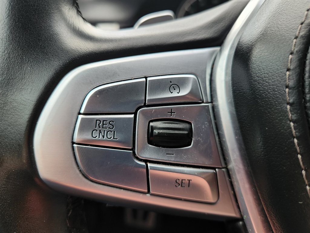 2019 BMW 740i - $24,995