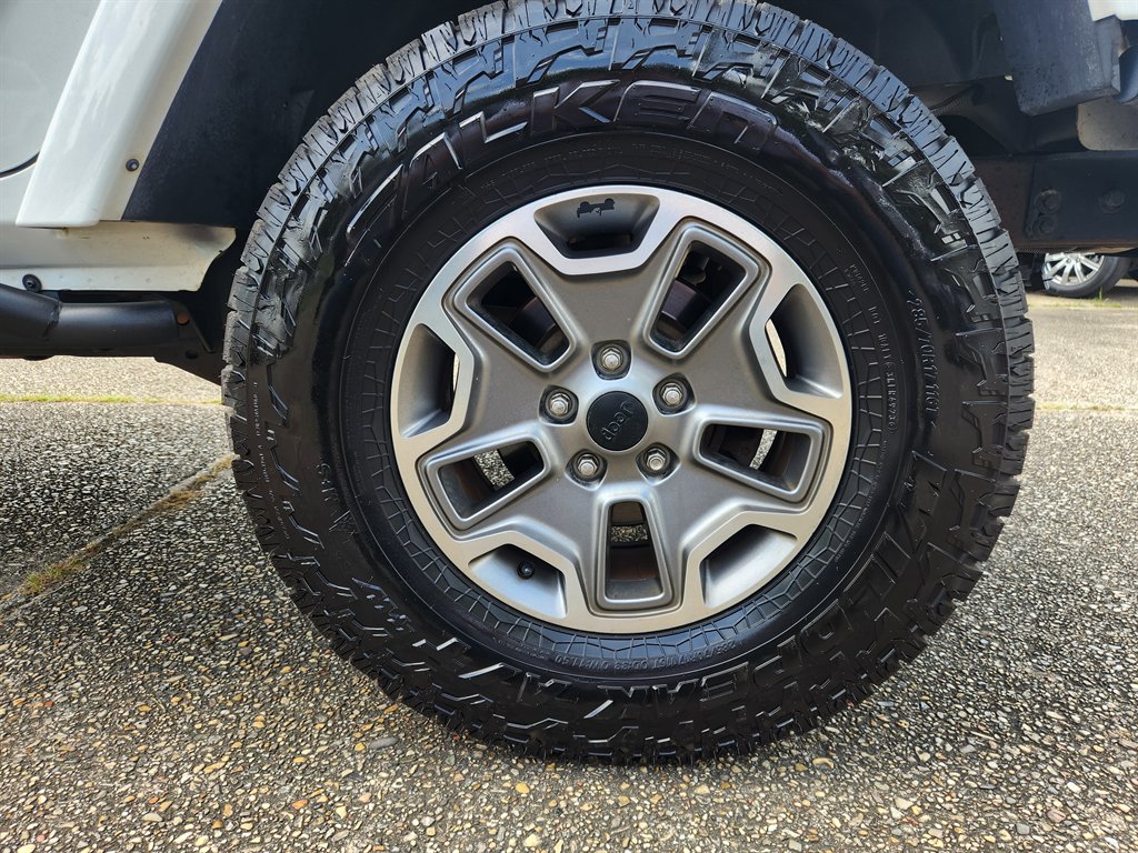 2014 Jeep Wrangler - $17,995