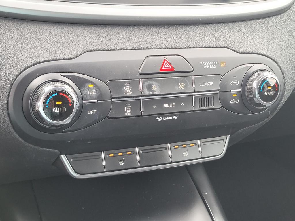 2017 Kia Sorento LX photo